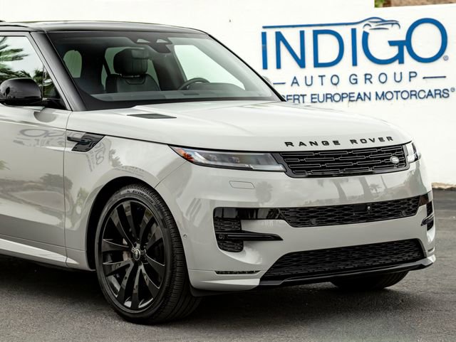 Used 2025 Land Rover Range Rover Sport Dynamic SE AWD/4WD image 5