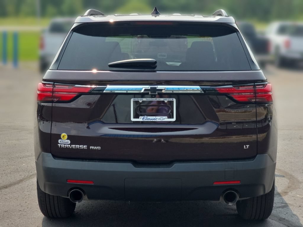 Used 2023 Chevrolet Traverse LT w/ LPO, Floor Liner Package AWD/4WD image 7