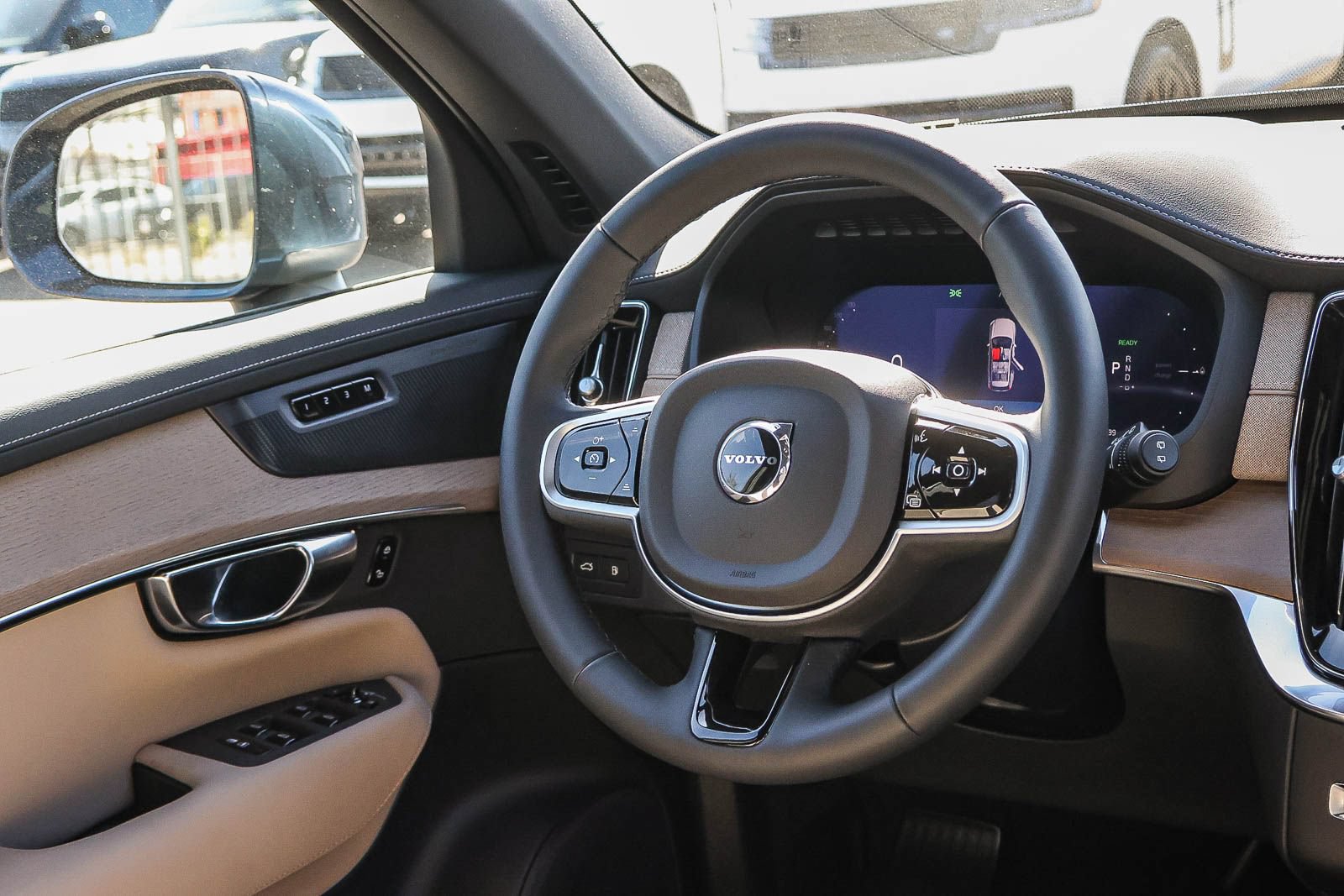 New 2026 Volvo XC90 T8 Plus w/ Protection Package Premier AWD/4WD image 26