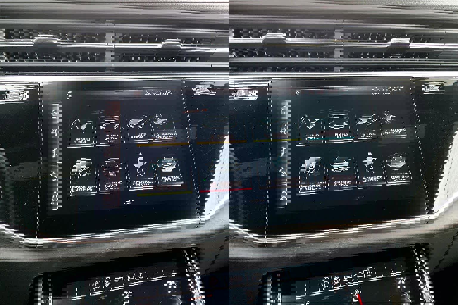 Used 2023 Audi Q8 Premium w/ Black Optic Package image 34