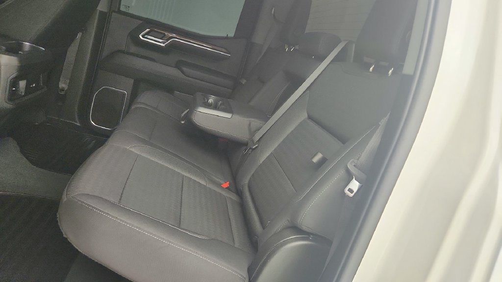 Used 2022 Chevrolet Silverado 1500 RST AWD/4WD image 25