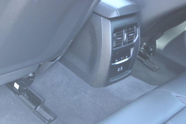 Used 2025 BMW i4 eDrive40 RWD image 38