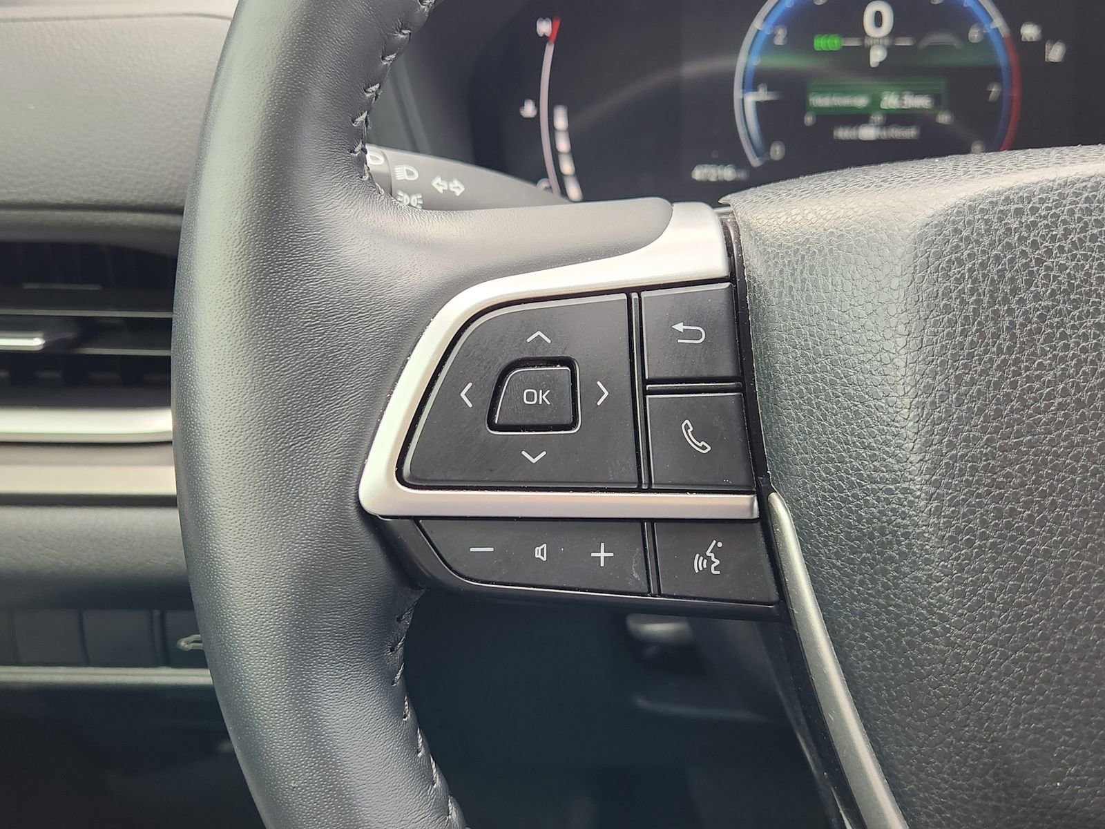 Used 2024 Toyota Grand Highlander XLE image 30