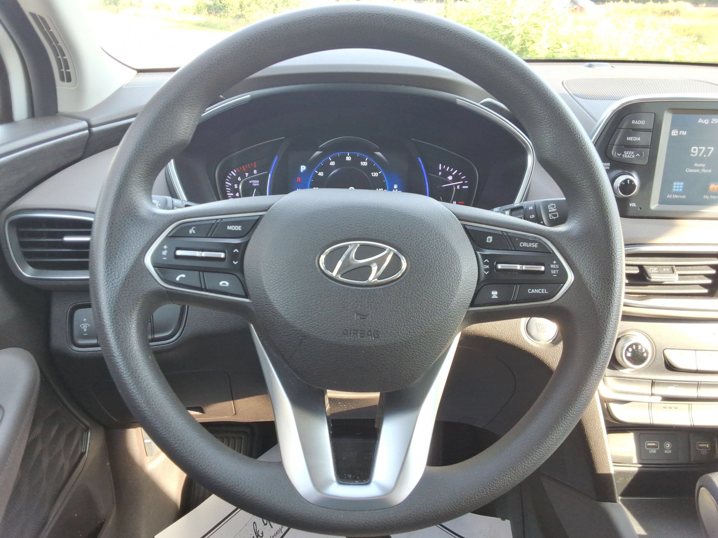Used 2019 Hyundai Santa Fe SEL AWD/4WD image 11