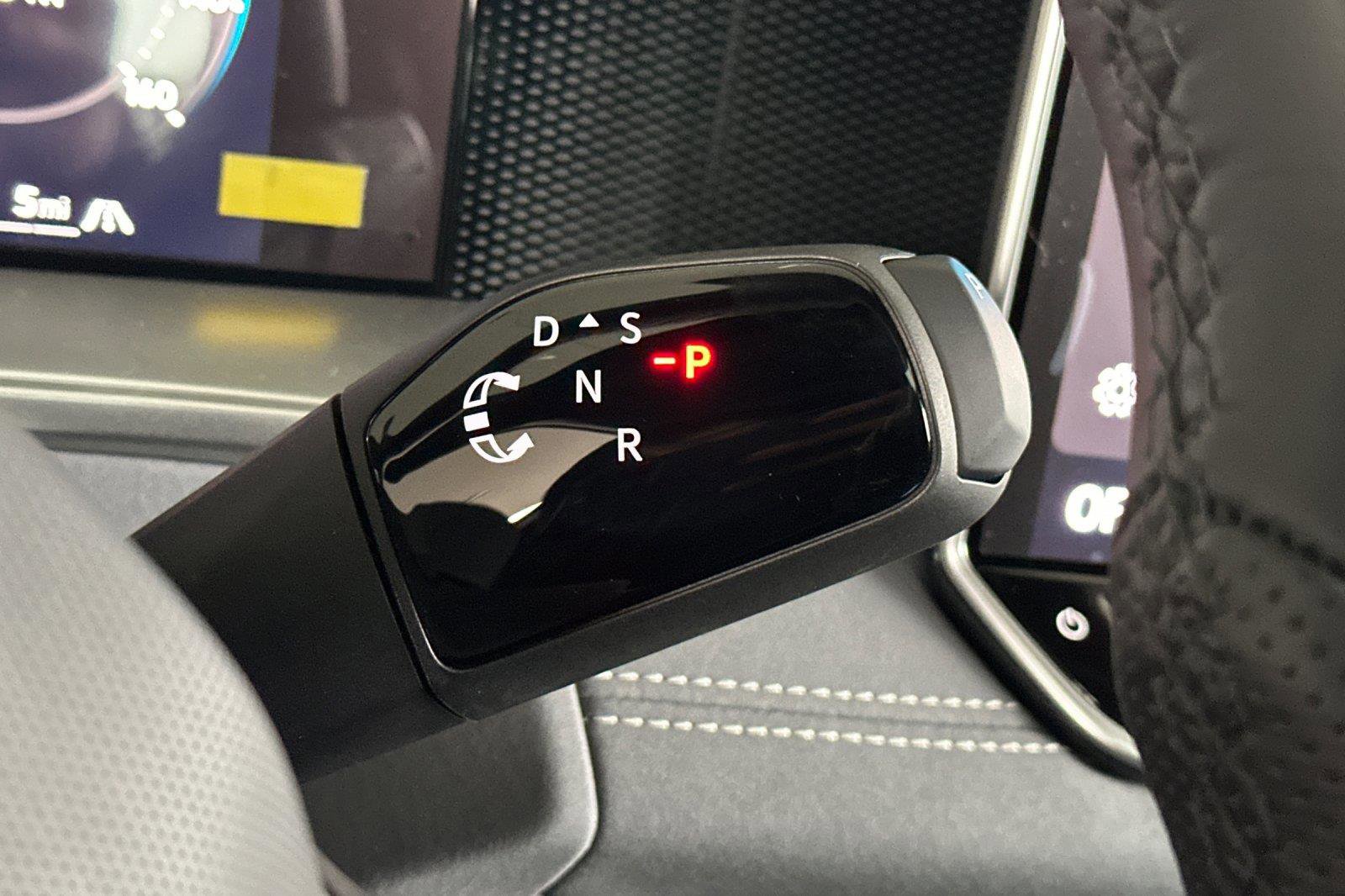 New 2026 Volkswagen Tiguan SE R-Line image 20