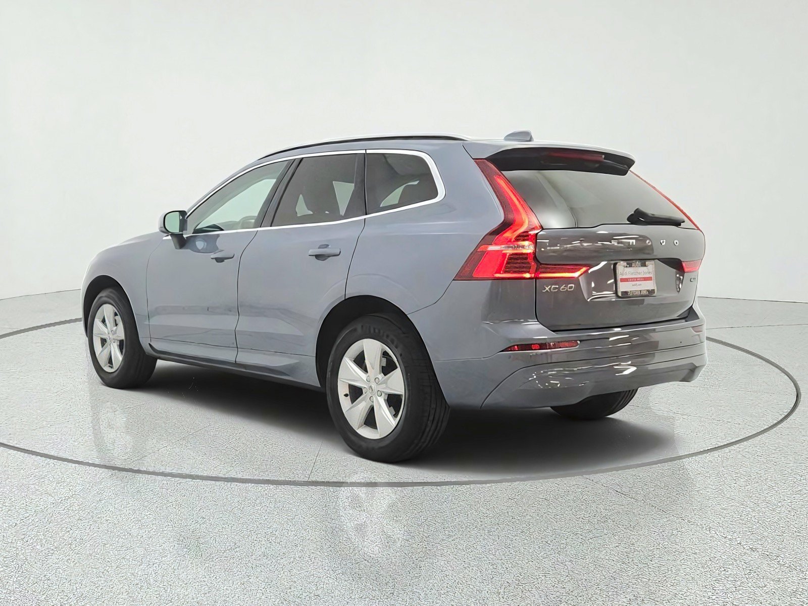 Used 2022 Volvo XC60 B5 Momentum AWD/4WD image 7