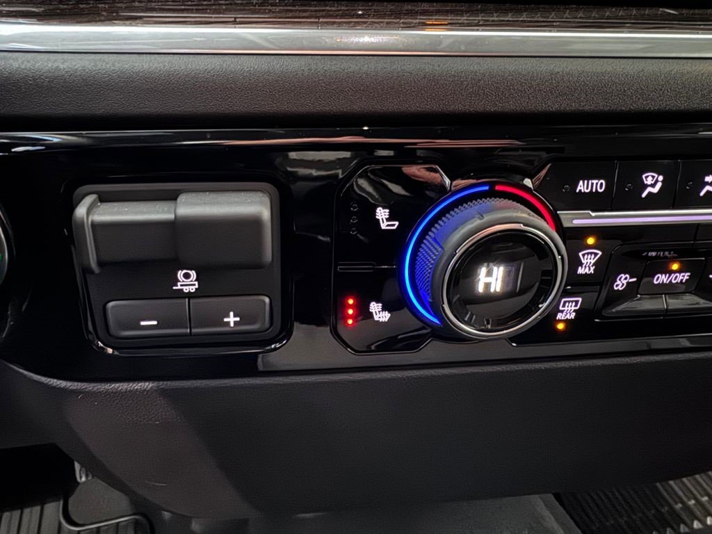 Certified 2026 Chevrolet Silverado 1500 LT image 25