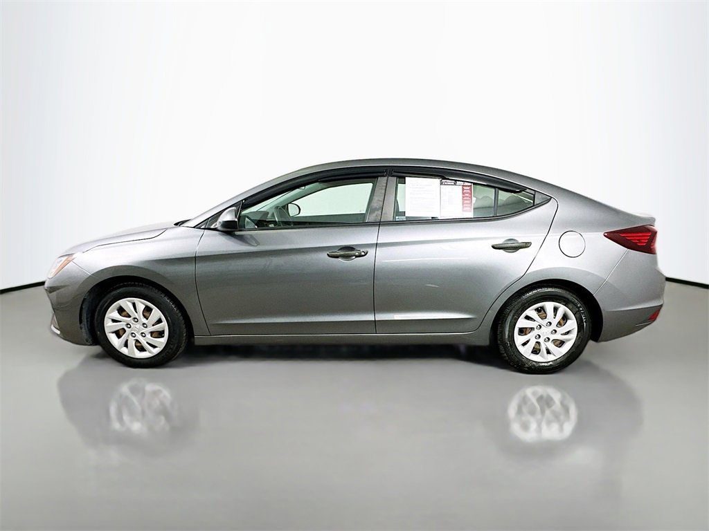Used 2019 Hyundai Elantra SE w/ Cargo Package image 5