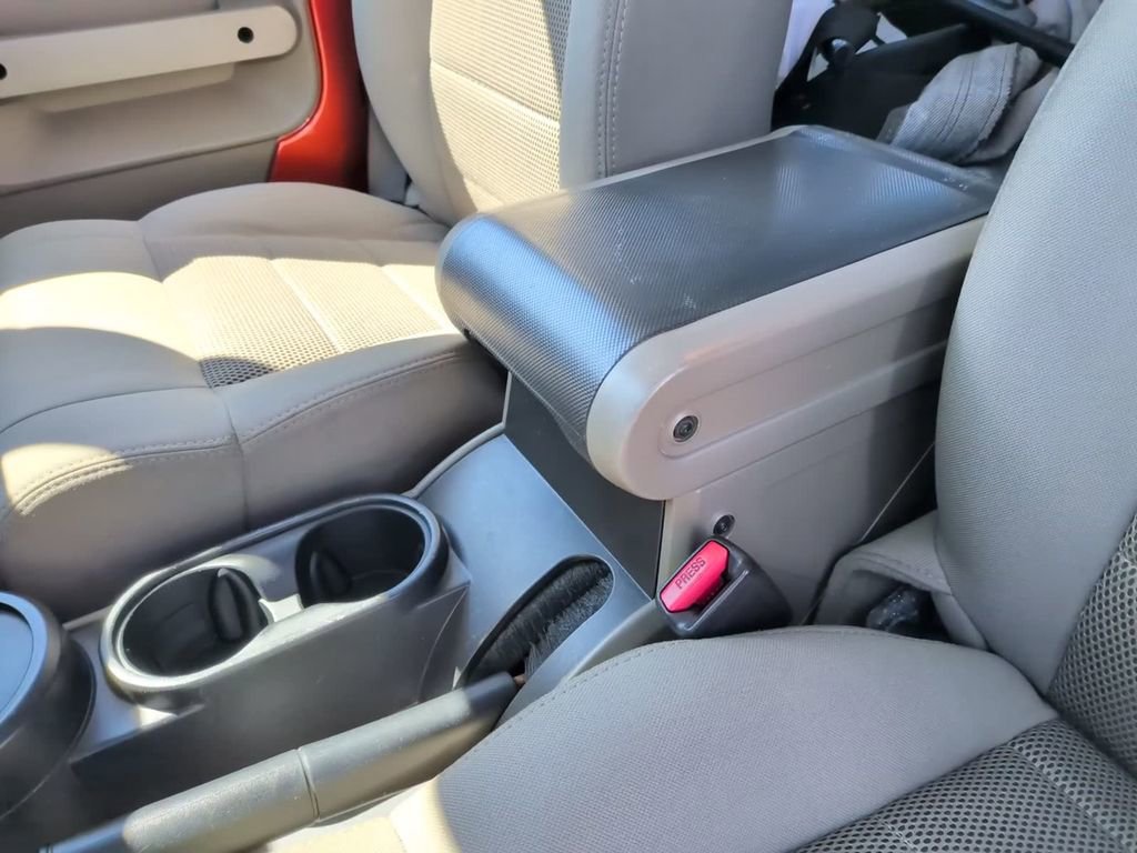 Used 2009 Jeep Wrangler Unlimited Rubicon w/ Trailer Tow Group image 32