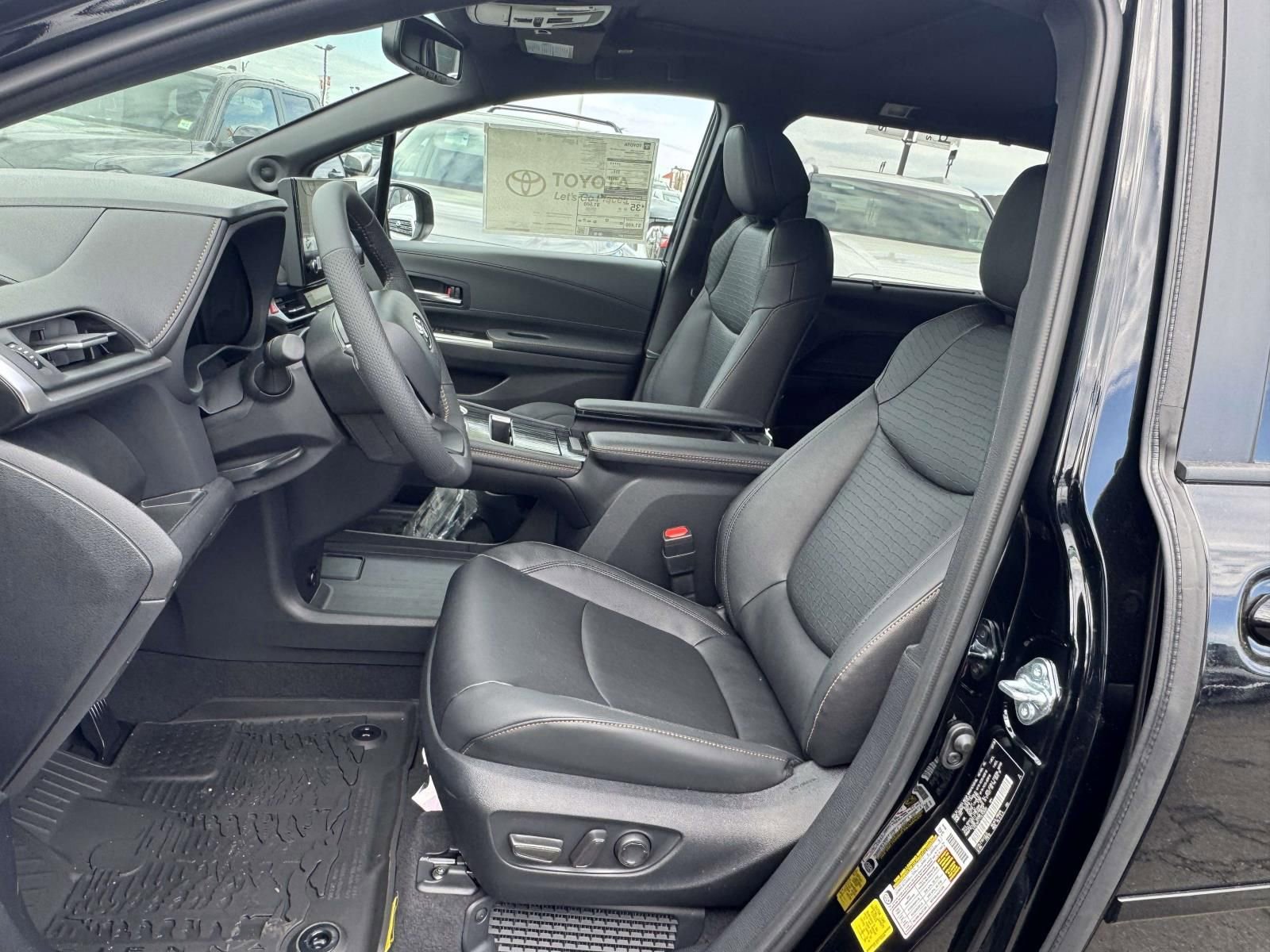 New 2026 Toyota Sienna XLE Woodland Edition AWD/4WD image 9