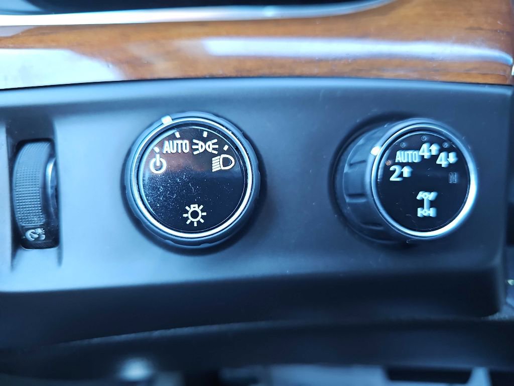 Used 2017 Cadillac Escalade ESV Luxury image 37