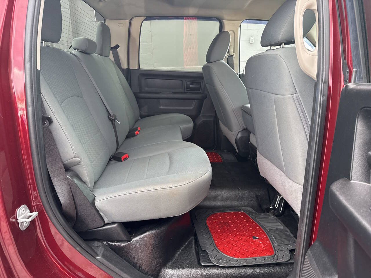 Used 2018 RAM 2500 Tradesman w/ Chrome Appearance Group AWD/4WD image 18