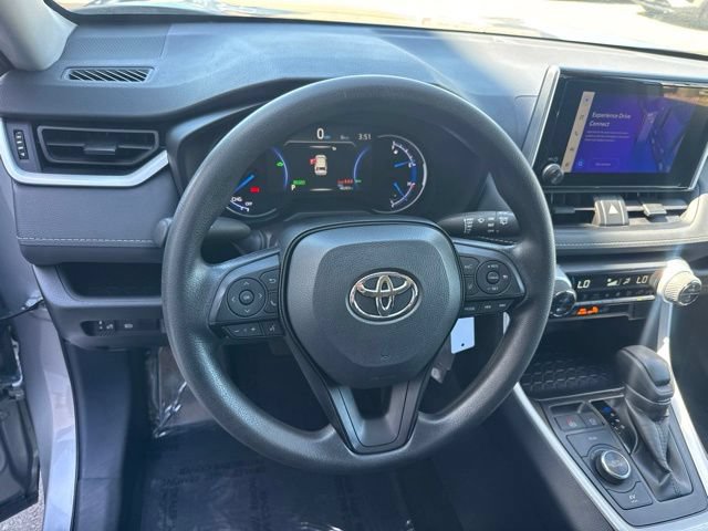 Used 2025 Toyota RAV4 LE AWD/4WD image 11