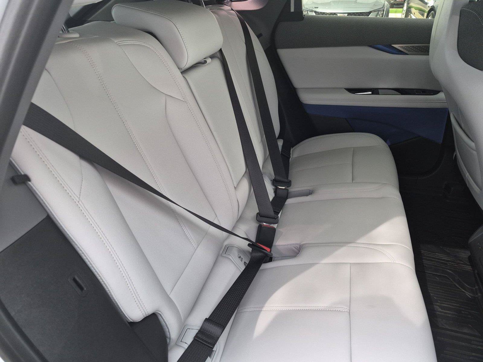 New 2027 Cadillac Optiq Luxury RWD image 28