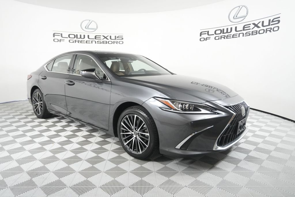 Certified 2024 Lexus ES 350 w/ Premium Package image 3