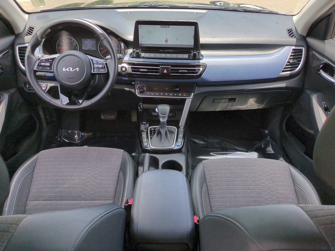 Certified 2022 Kia Seltos Nightfall Edition AWD/4WD image 15