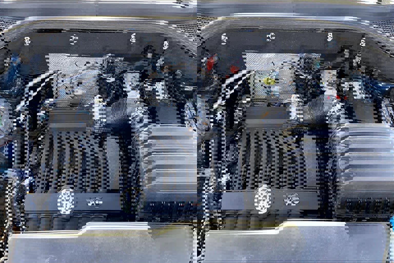 Used 2020 Volkswagen Atlas Cross Sport SE AWD/4WD image 32