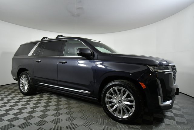 Certified 2022 Cadillac Escalade ESV Premium Luxury w/ Performance Package image 7