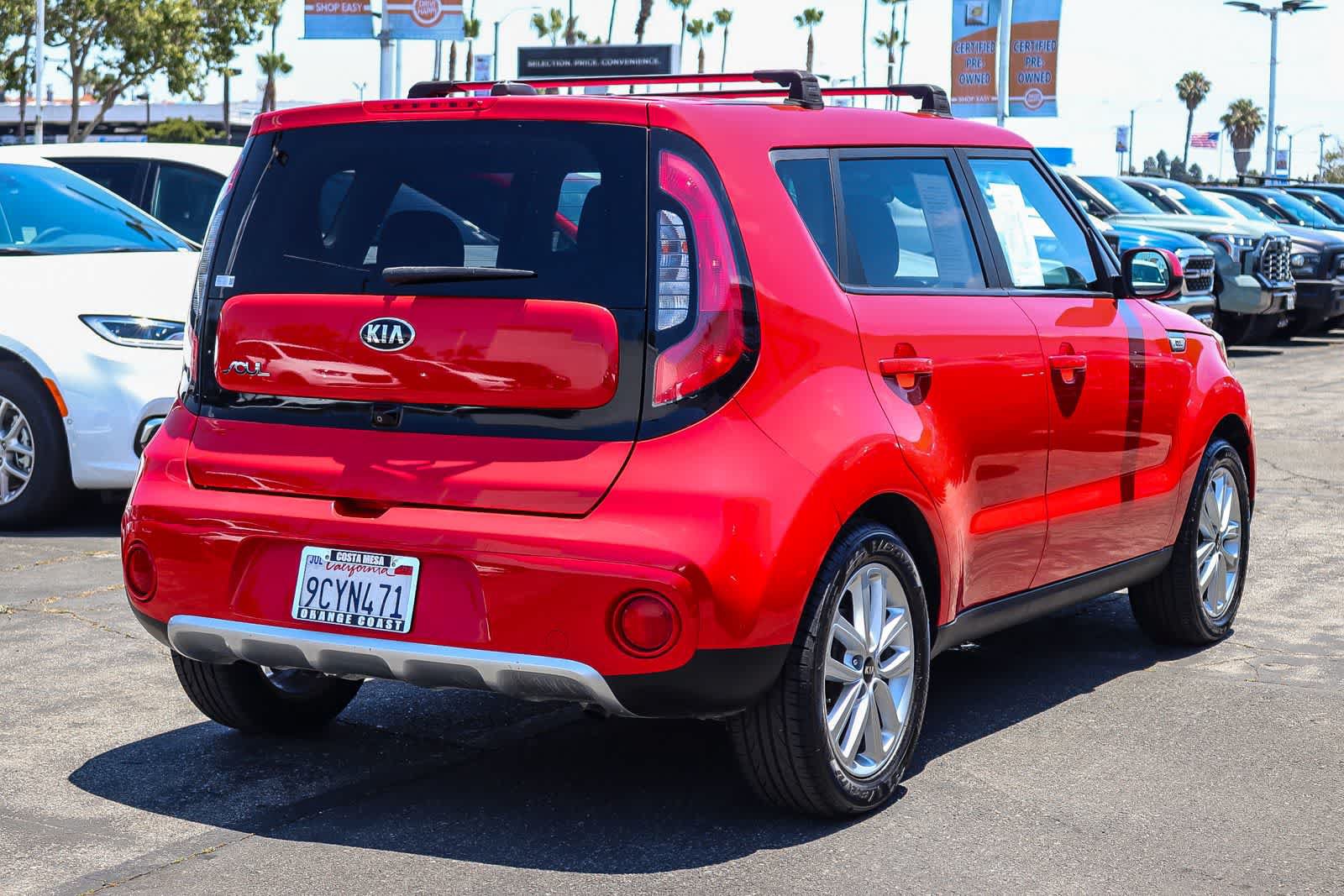 Used 2018 Kia Soul + FWD image 4