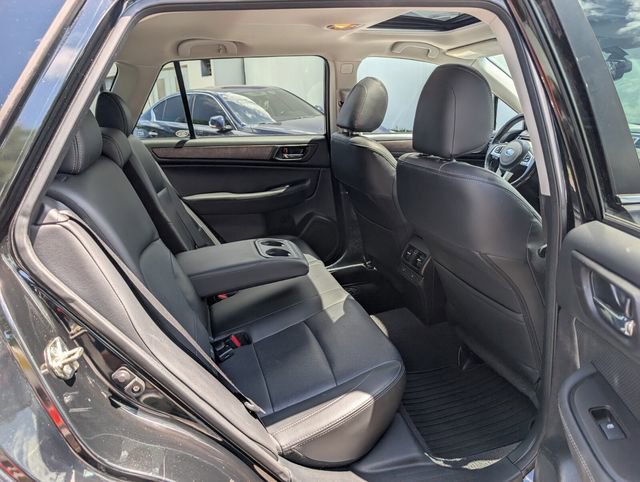 Used 2017 Subaru Outback 2.5i Limited image 18