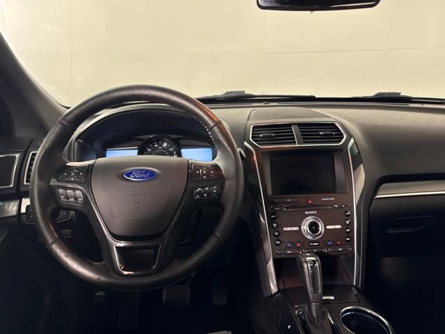 Used 2016 Ford Explorer Sport w/ Equipment Group 401A AWD/4WD image 28