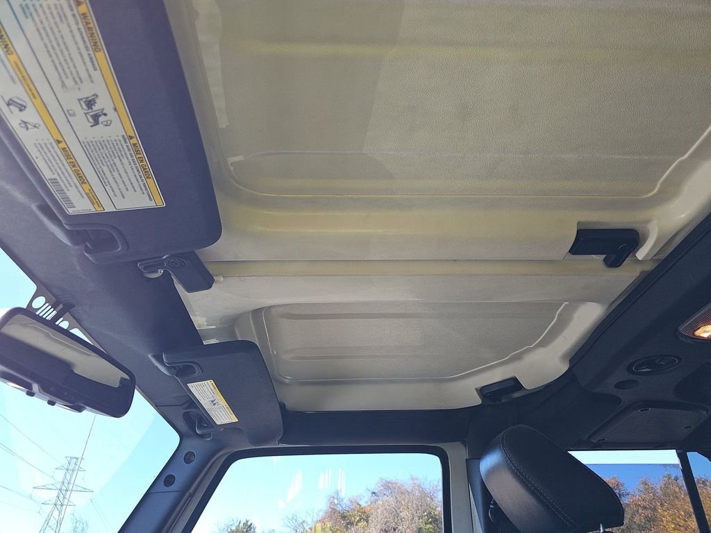 Used 2016 Jeep Wrangler Unlimited Rubicon image 14