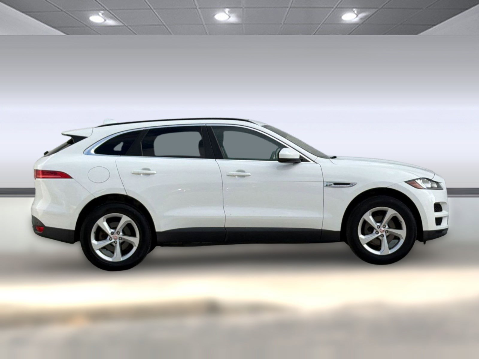 Used 2019 Jaguar F-PACE Premium AWD/4WD image 8