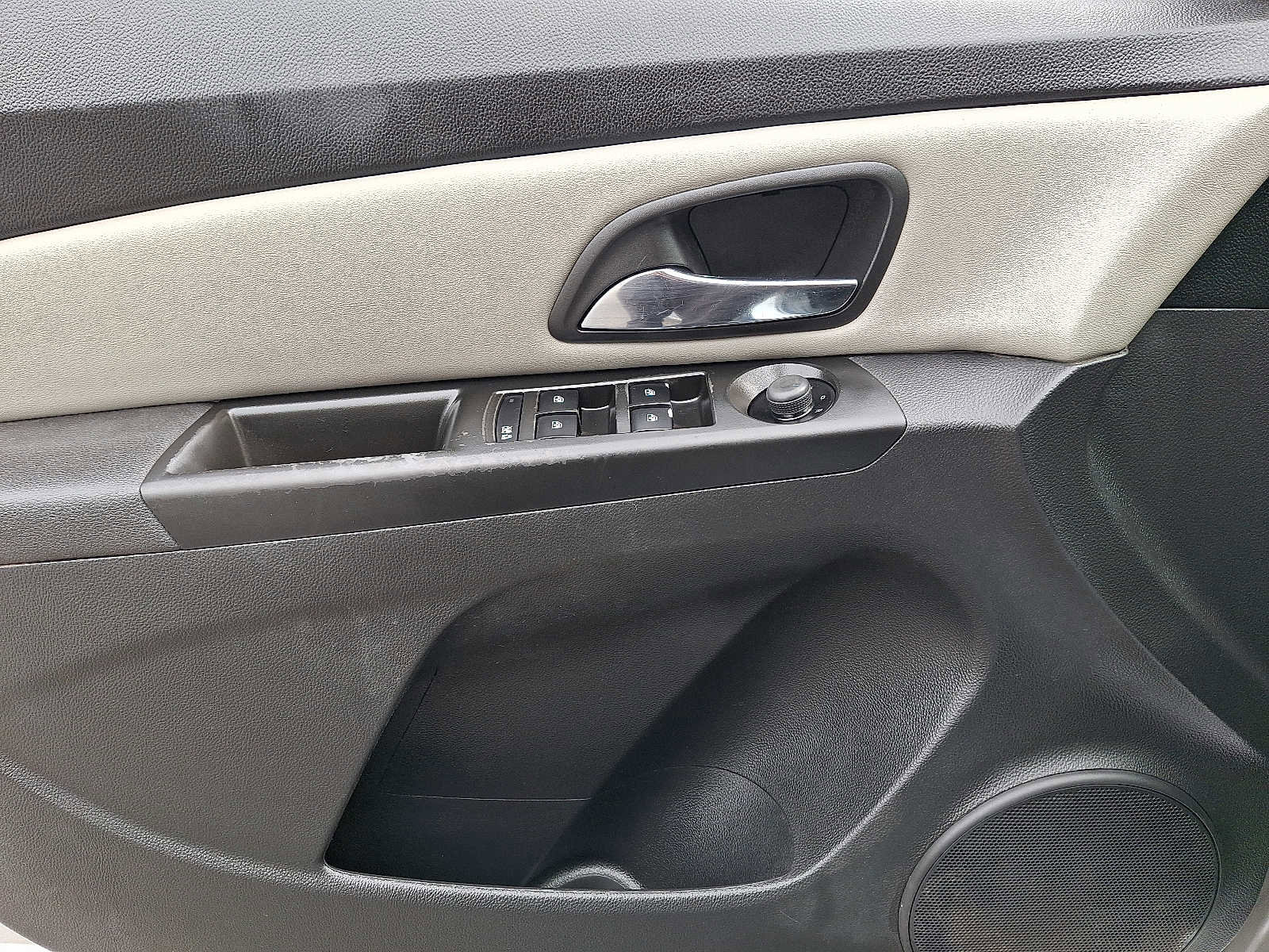 Used 2013 Chevrolet Cruze LS FWD image 13
