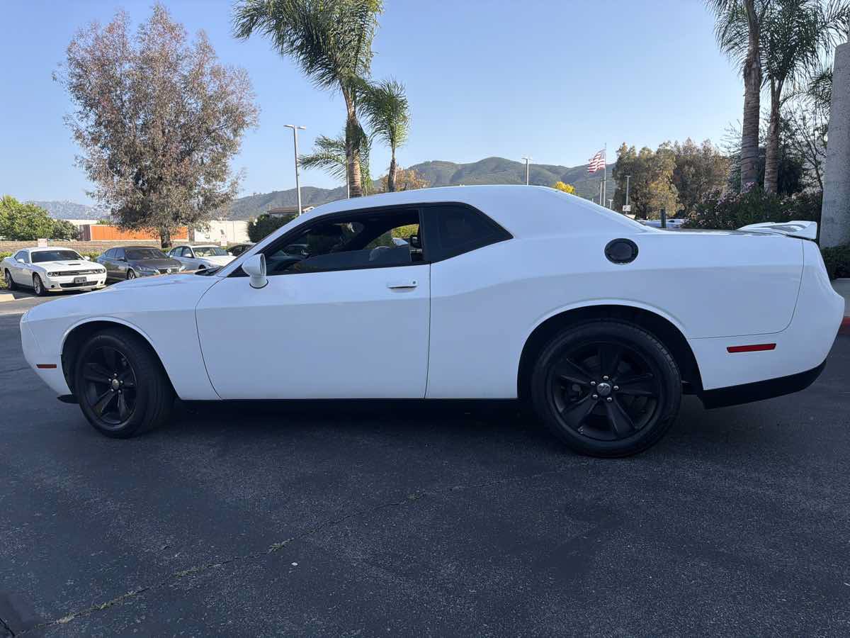 Used 2018 Dodge Challenger SXT RWD image 20