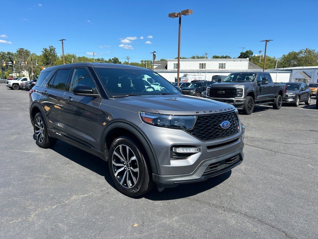Used 2022 Ford Explorer ST image 25