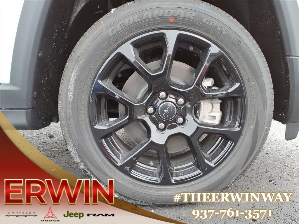 New 2026 Jeep Compass Latitude AWD/4WD image 21