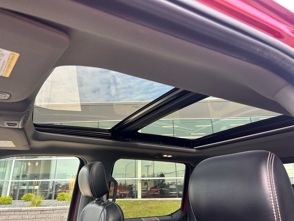 Used 2019 Ford F150 Lariat w/ Equipment Group 502A Luxury AWD/4WD image 21