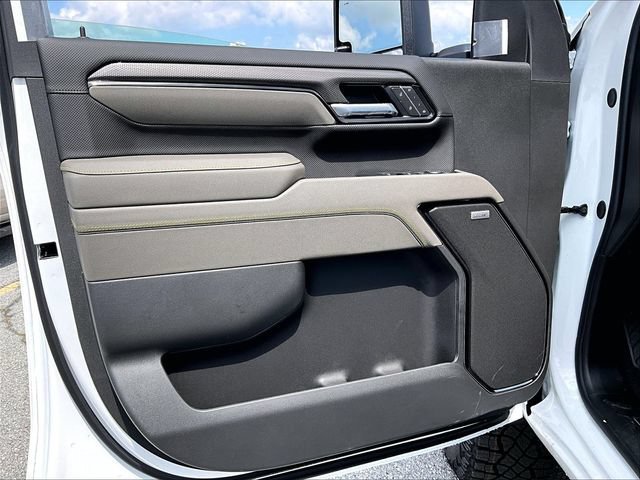 New 2026 Chevrolet Silverado 2500 ZR2 w/ LPO, Dark Essentials Package AWD/4WD image 24