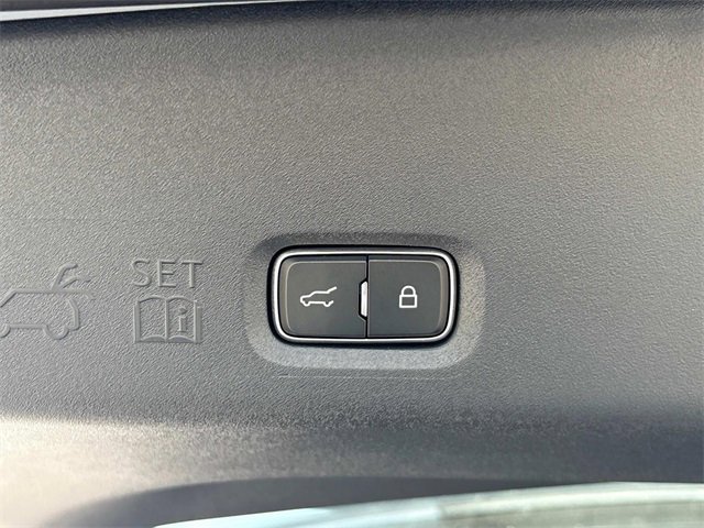 New 2025 Lincoln Navigator Reserve w/ Jet Appearance Package image 13