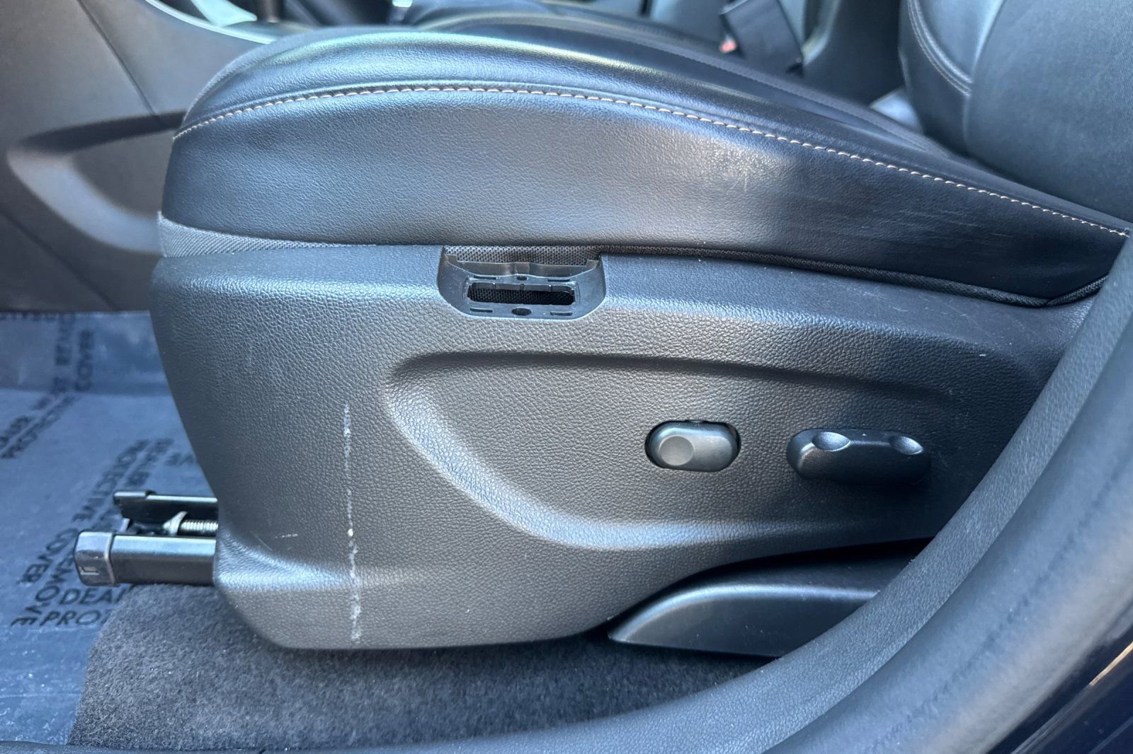 Used 2021 Chevrolet Trax LT w/ Driver Confidence Package image 14