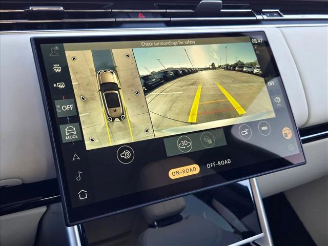 New 2026 Land Rover Range Rover SE image 14