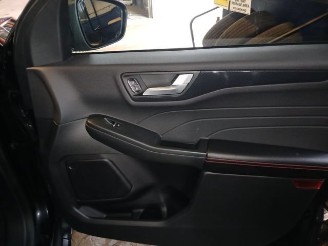 Used 2024 Ford Escape ST-Line w/ Tech Pack #1 AWD/4WD image 46