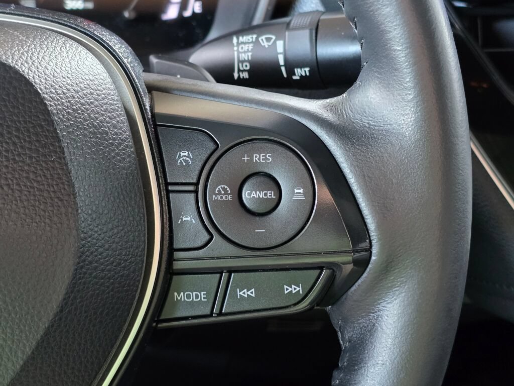 Used 2024 Toyota Corolla XSE FWD image 29