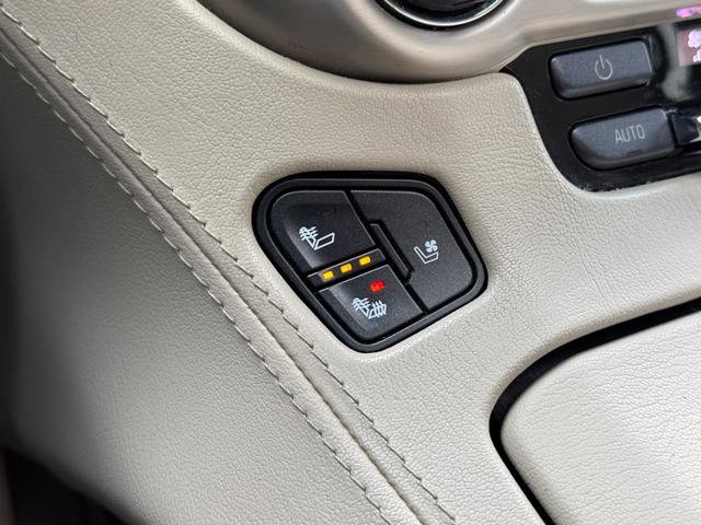 Used 2018 GMC Yukon Denali w/ Denali Ultimate Package image 46