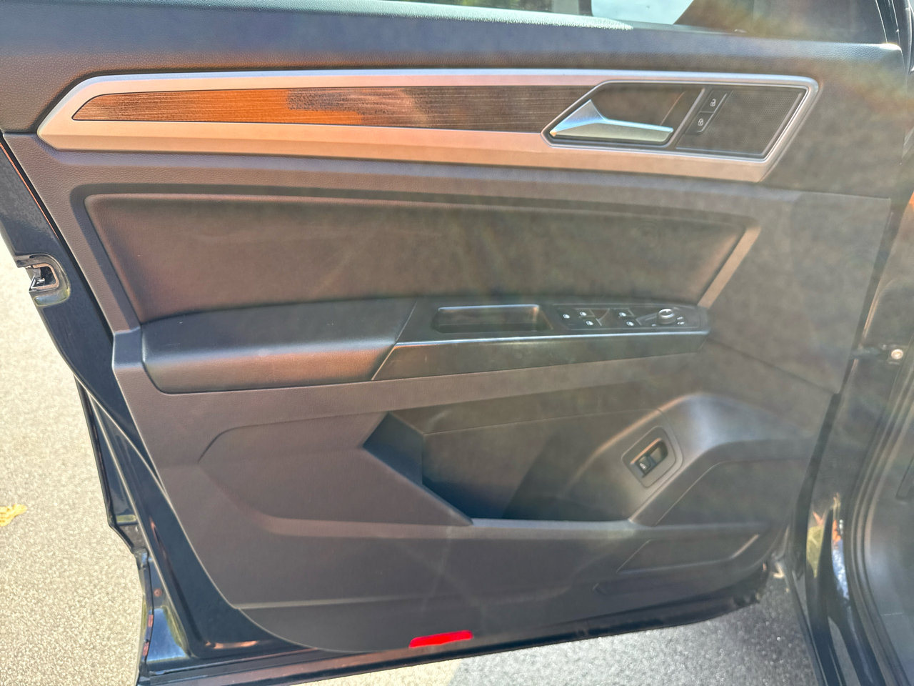 Used 2019 Volkswagen Atlas SEL R-Line image 13