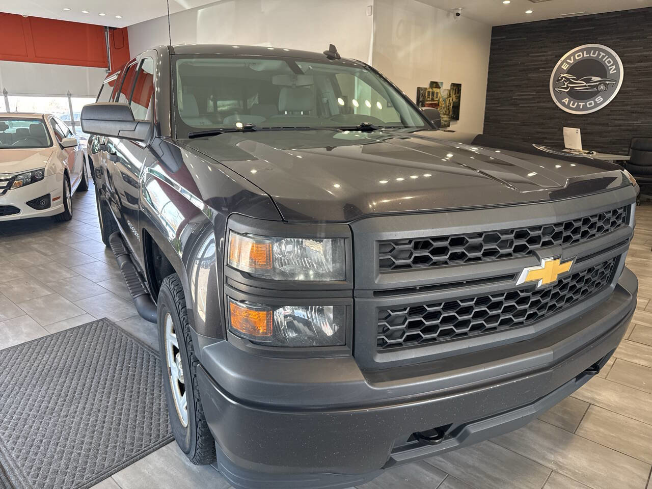 Used 2015 Chevrolet Silverado 1500 W/T w/ Trailering Package image 1