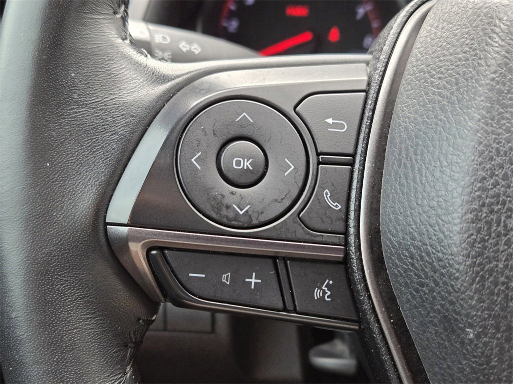 Used 2022 Toyota Camry XSE image 28