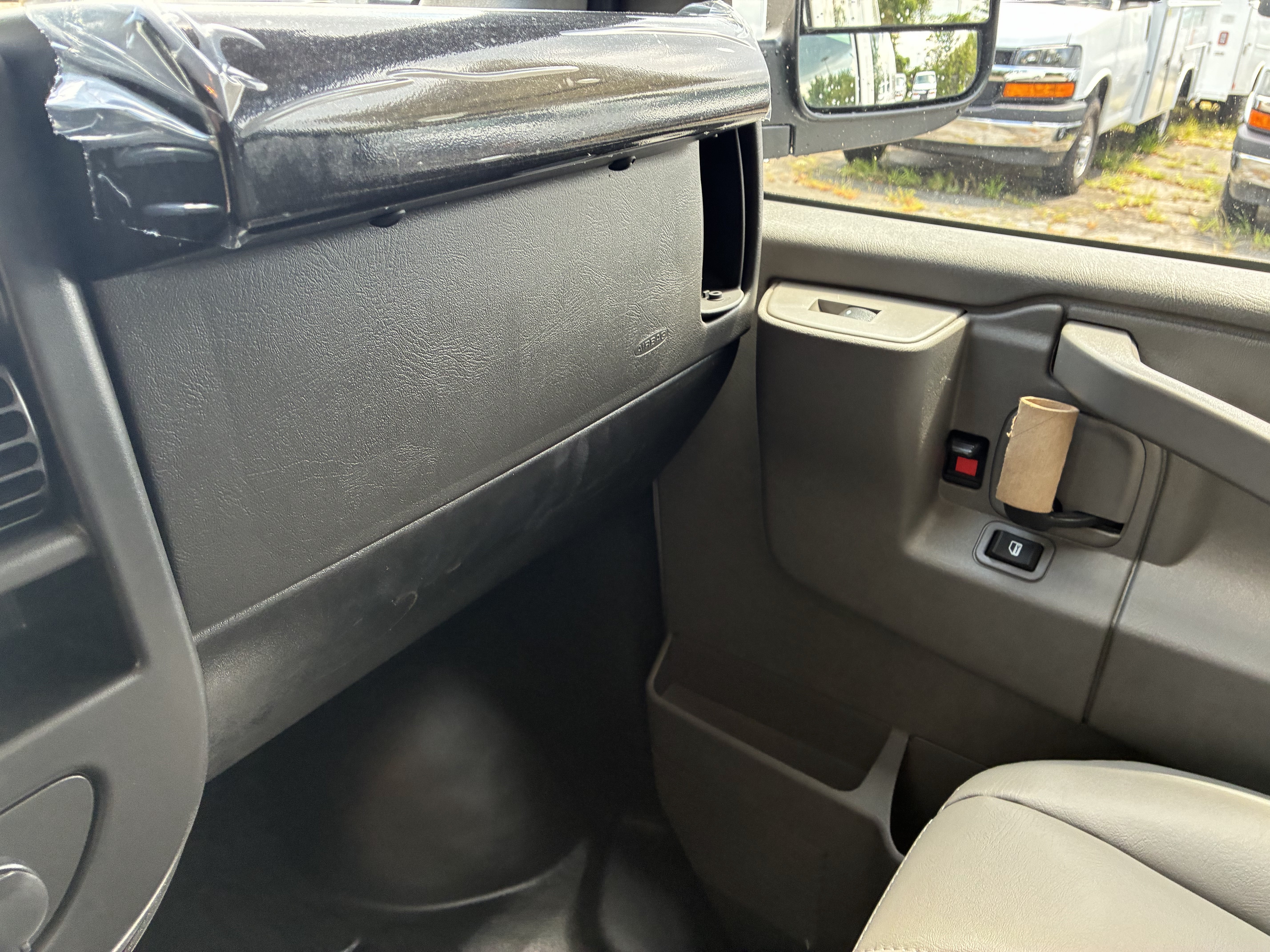 New 2026 Chevrolet Express 3500 Extended w/ Driver Convenience Package RWD image 37
