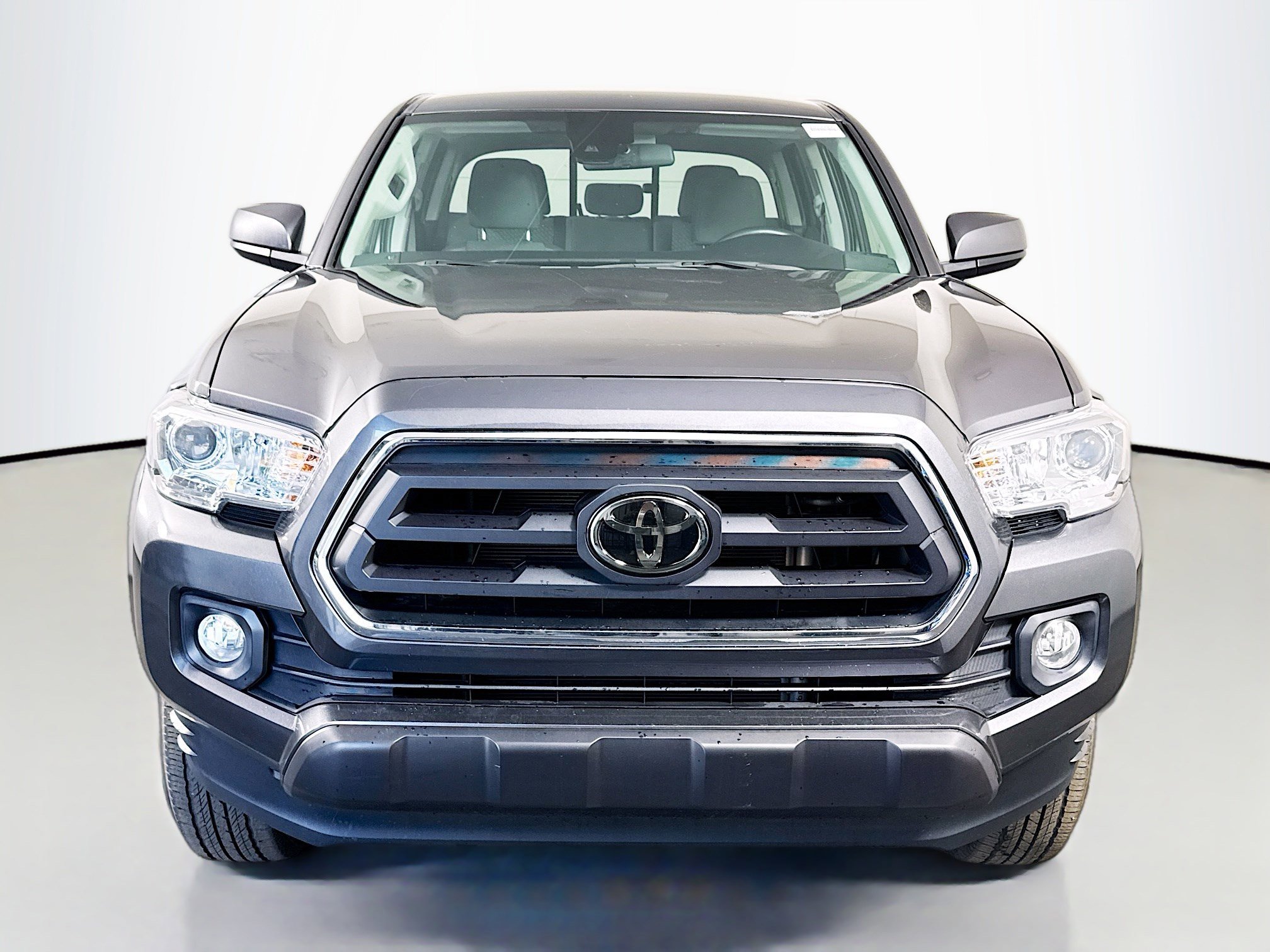 Used 2023 Toyota Tacoma SR image 2