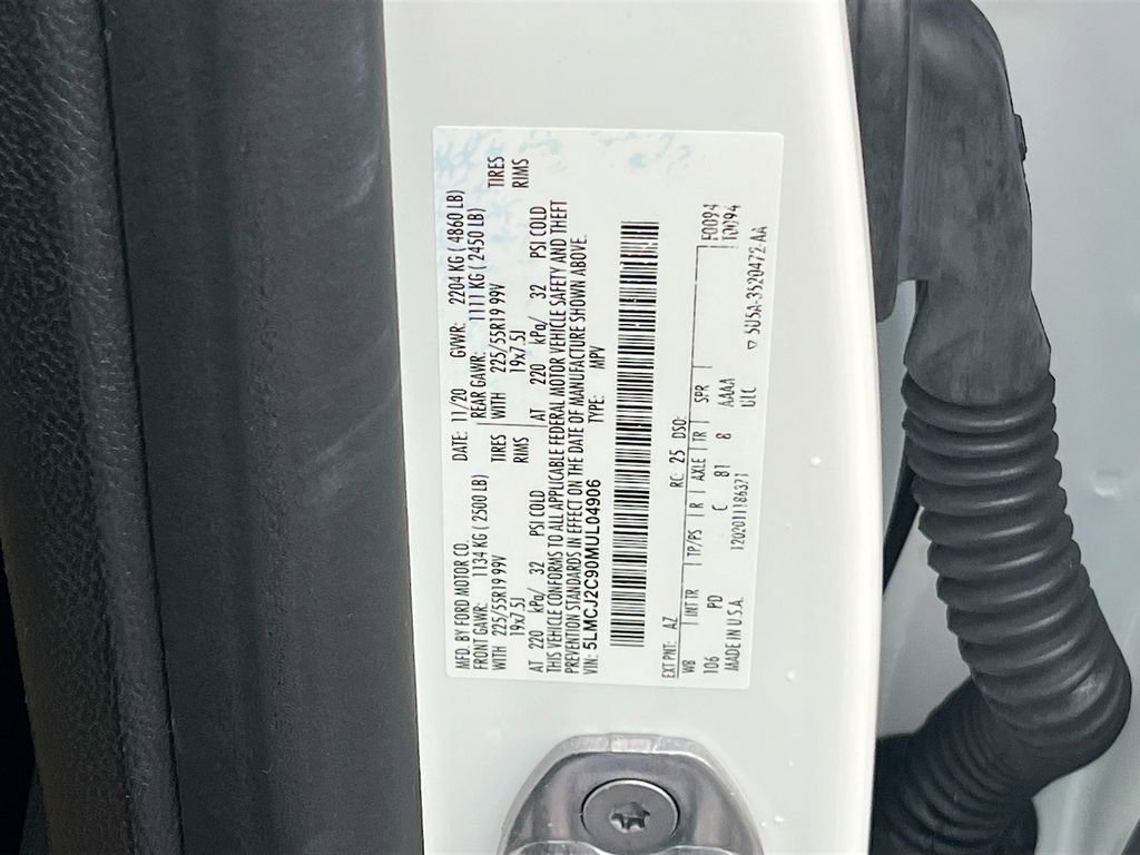 Used 2021 Lincoln Corsair Reserve image 31