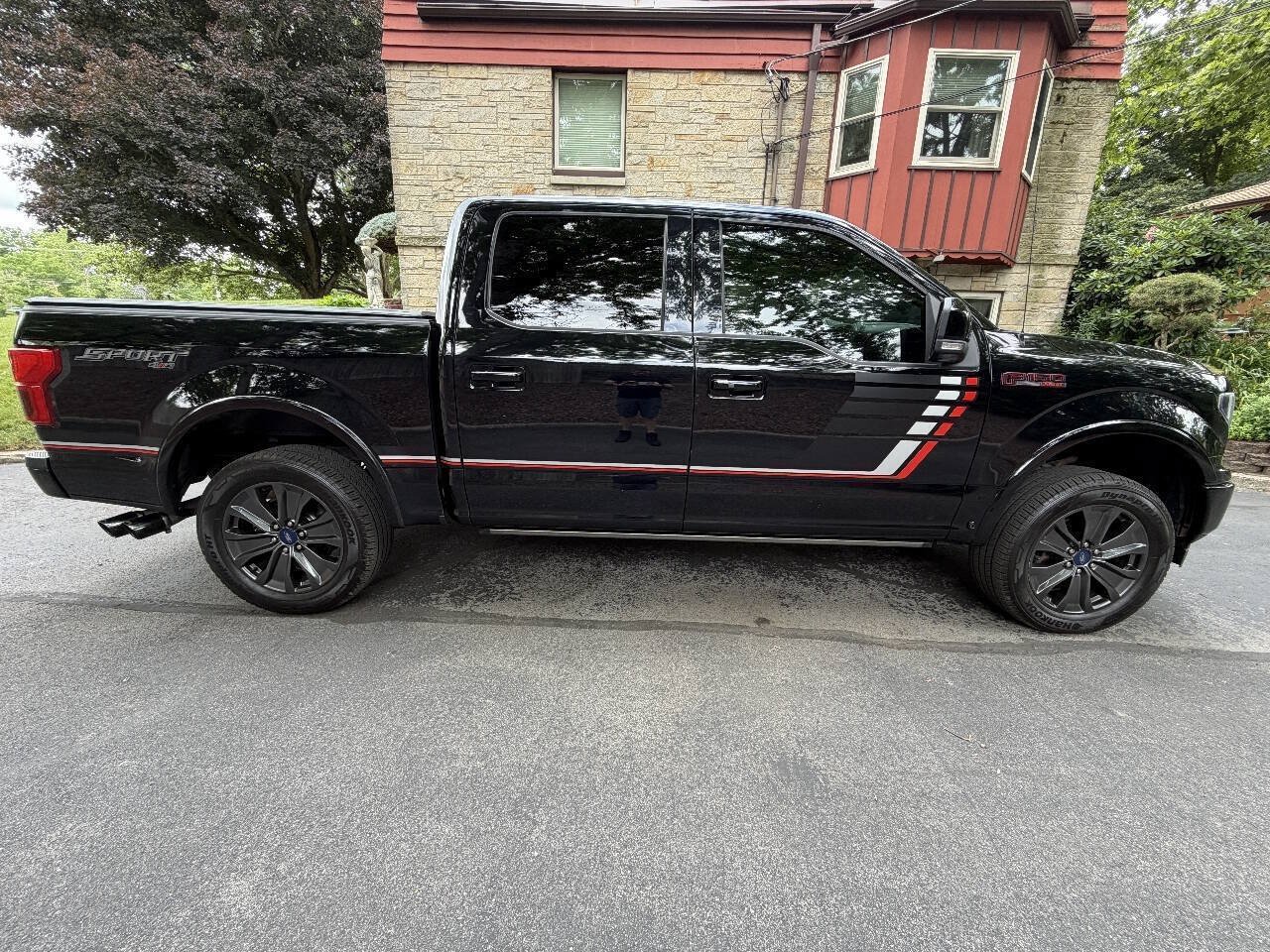 Used 2018 Ford F150 Lariat w/ Equipment Group 502A Luxury AWD/4WD image 7