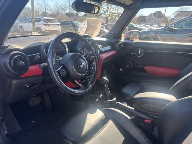 Used 2018 MINI Cooper Convertible image 12