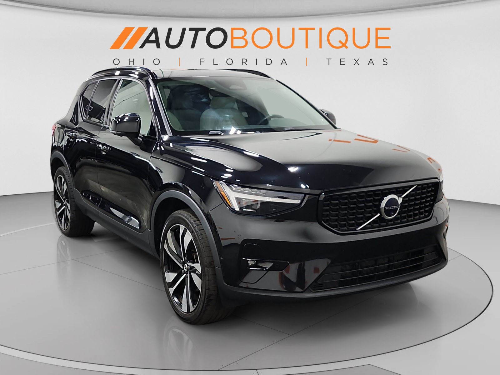 Used 2023 Volvo XC40 B5 Ultimate w/ Protection Package Premier AWD/4WD image 8