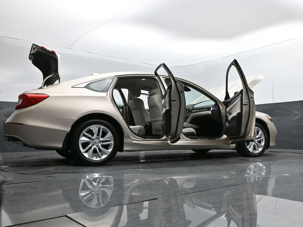 Used 2018 Honda Accord LX image 33