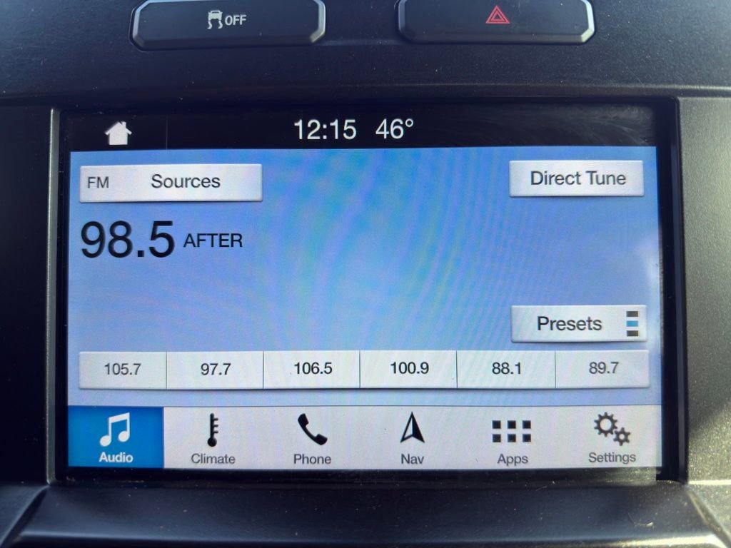 Used 2016 Ford F150 Lariat w/ Equipment Group 502A Luxury image 18